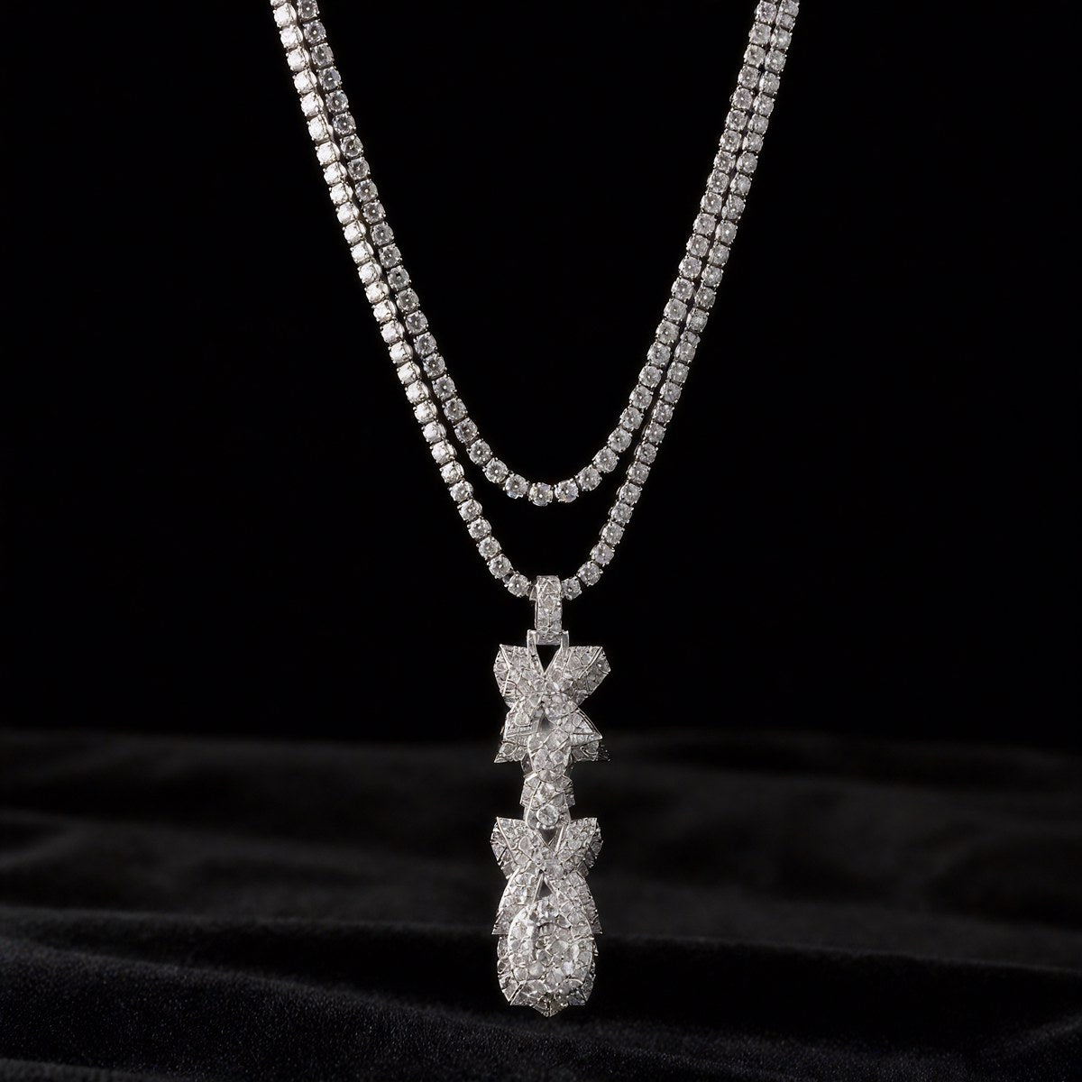 Diamond XO pendant — WatchHawk Bespoke